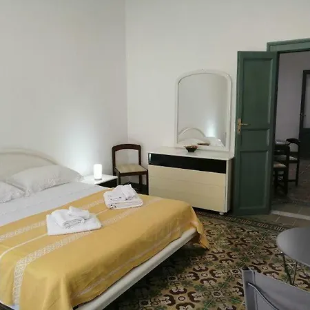 Casa Del Corso Apartman Cefalù